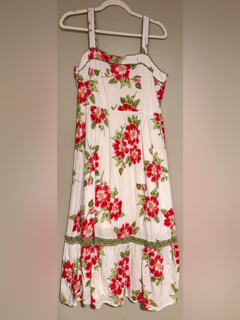 LC Lauren Conrad White with Red Floral Print Dress
